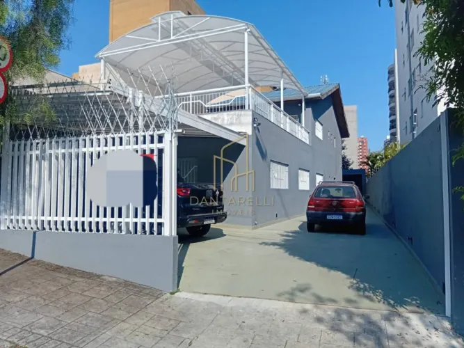 CASA COMERCIAL PARA LOCAÇÃO EM FRENTE AO COLEGIO FRANCES LICEU