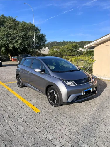 BYD Dolphin EV (Elétrico) 2025