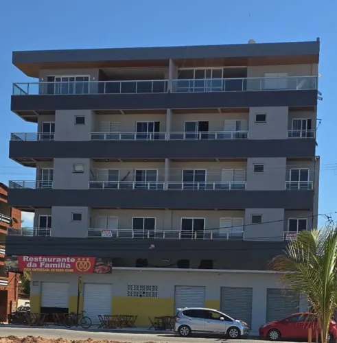Apto para alugar prédio em frente ao mar de Piuma