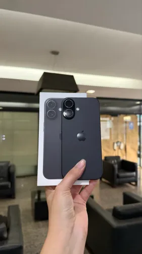 16 PRETO 256 GB SEMINOVO DISPONÍVEL