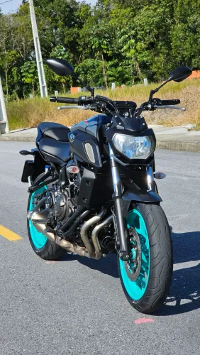 Yamaha MT-07 ABS 2024 Storm Fluo.