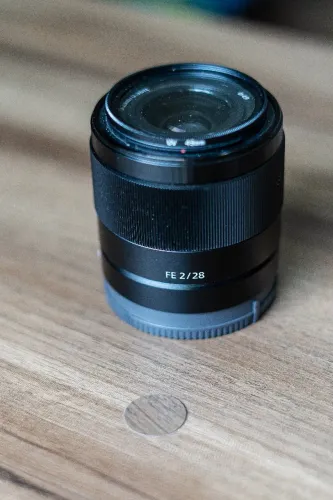 Lente Sony 28mm F2.0 Full Frame