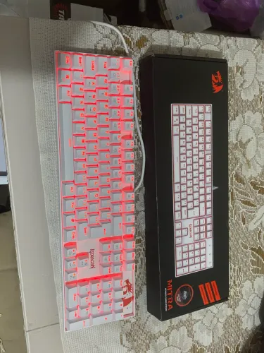Vende-se teclado red dragon !