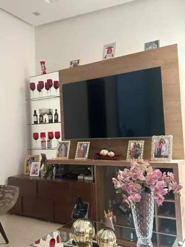 Estante com painel de Tv 