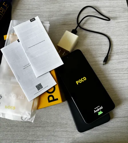 Celular Poco M7 estado de novo