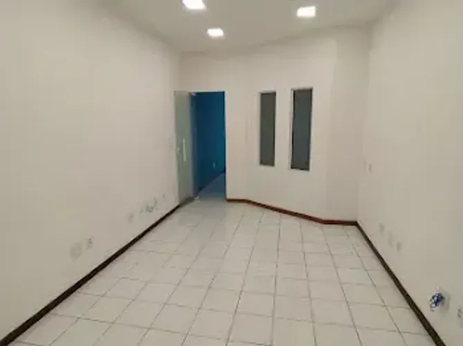 Imóvel para aluguel possui 35 metros quadrados em Centro - Guarapari - ES