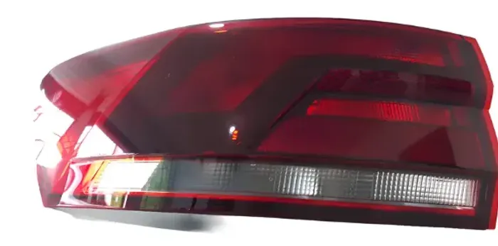 Lanterna Volkswagen Virtus 2017/2021 Lado Esquerdo Original