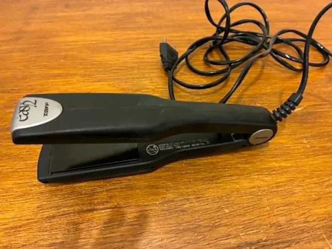 Prancha Chapinha De Cabelo Taiff Easy2 Cerâmica BiVolt