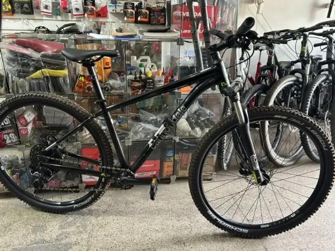 Bicicleta Cannondade Trail 5 novissima