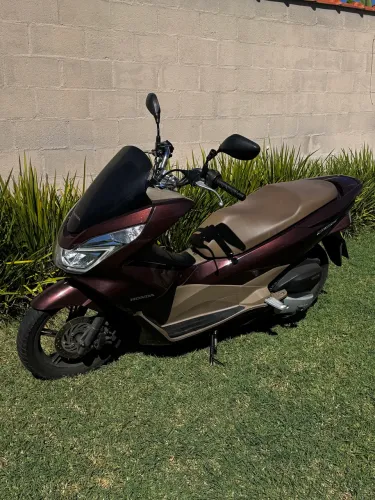 PCX DLX COMPLETA E BAIXA KM