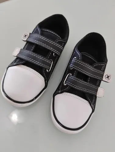 Tênis molequinho 26