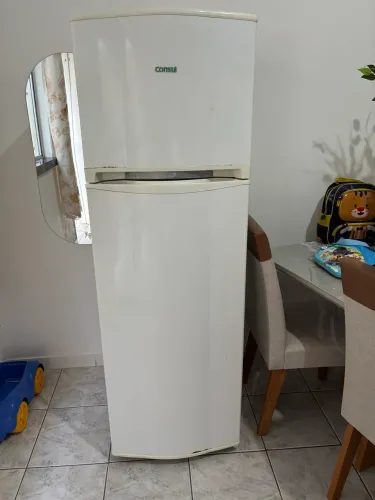 Geladeira usada cônsul