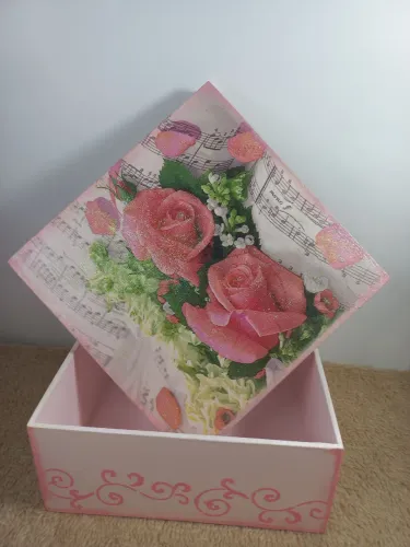 Caixa MDF rosas