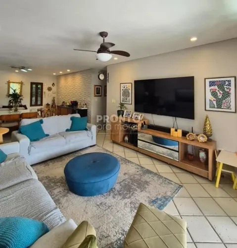 Excelente Imóvel com 04 Quartos, 05 Garagens, 271m°, Sítio dos Pintos