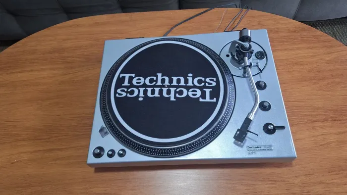 Toca-discos Technics SL-1600