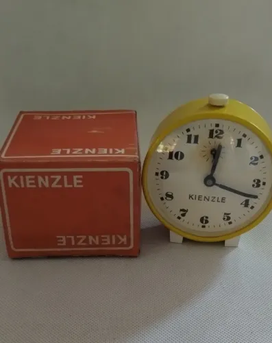 Relógio Despertador Vintage Kienzle -Amarelo , à Corda,  ler descrição