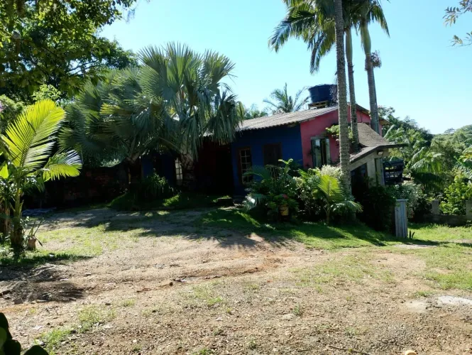 Vendo ( por necessidade) terreno com casa- GAROPABA. 