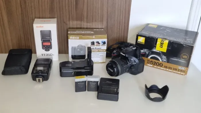 Nikon D5200 mais Flash Godox TT350N com 7846 clicks