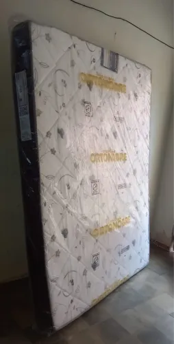 Colchão Casal D33 17cm de Espuma - Novo