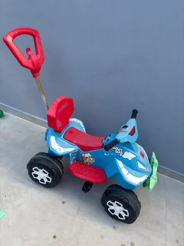 Carrinho motoca