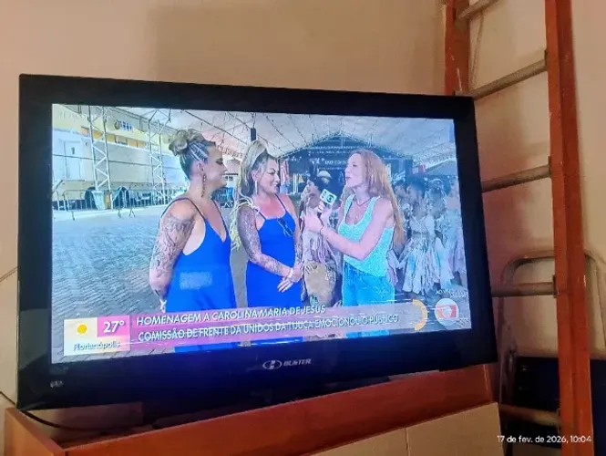 Tv LCD 32 polegadas Hbuster