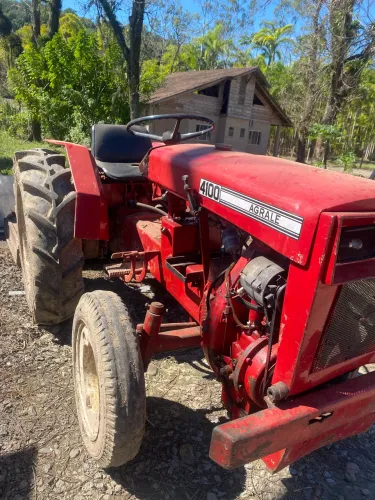 Trator Agrale 4100