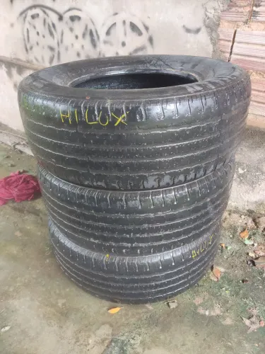 Pneus 256 /65 r17. Todos por 300 reais. ZAP *29