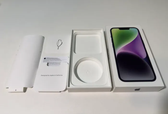 Caixa iPhone 14 Vazia
