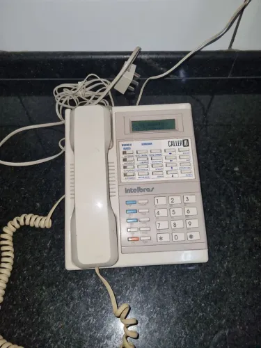 Telefone com secretária eletrônica