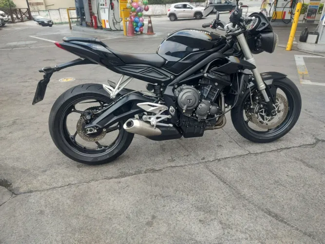 Triumph street triple 765s *Moto zerada*