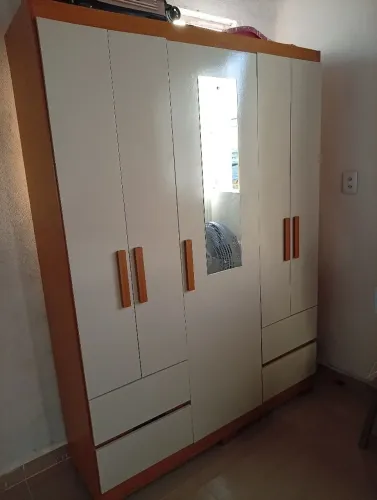 Cama e guarda roupa casal