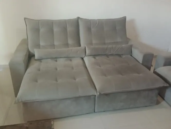 Sofá 4 lugares/módulos em tecido suede - excelente oportunidade