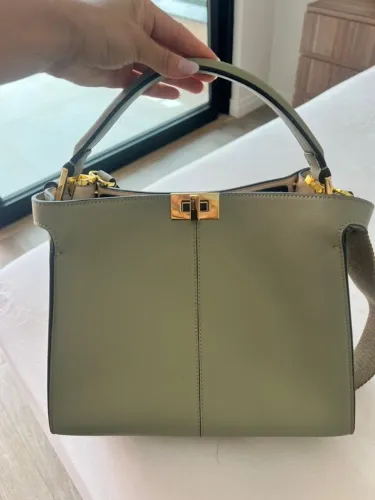 Bolsa feminina em couro
