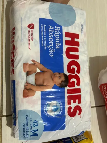 Fralda Huggies M 42 unidades 