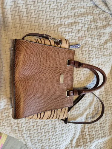 Bolsa em couro M. OFFICER