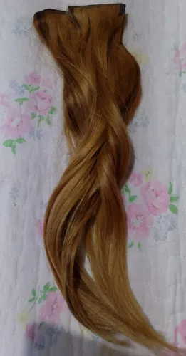 Mega hair morena iluminada cabelo brasileiro, método fita 40 cm comp 49 aproximado