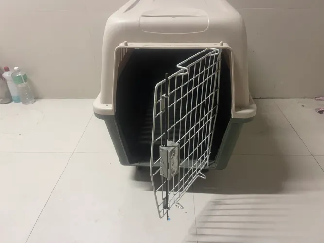 Caixa para transporte de animais ( PET)