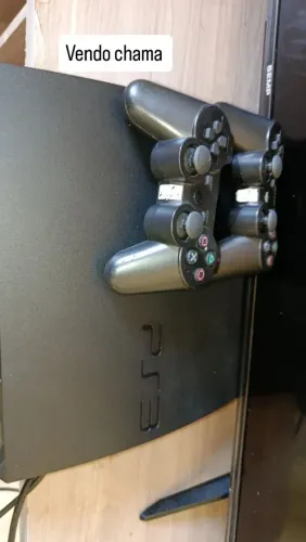 Vendo ps3 desbloqueado 2 controle conservado