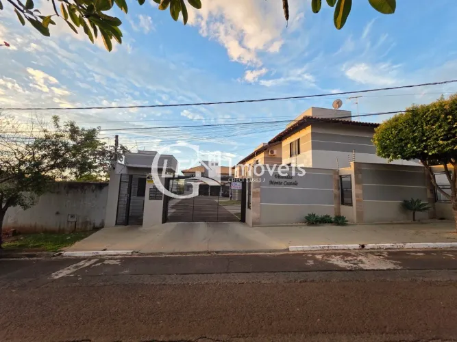 Casa em Condomínio à Venda em Campo Grande-MS, Bairro Monte Castelo: 3 Quartos, 1 Suíte, 2