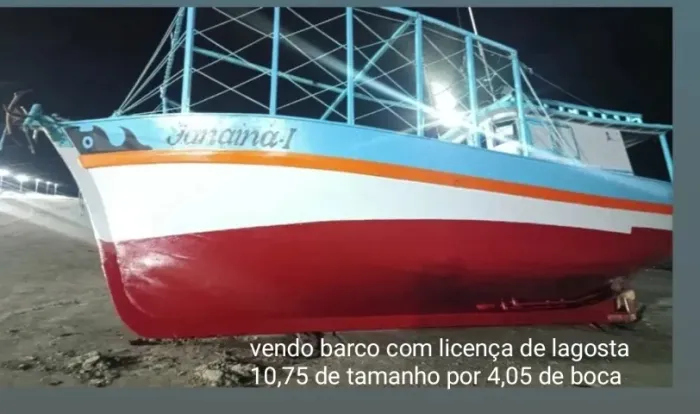 Barco reformado, muito novo