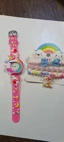 kit relógio + 3 pulseiras. infantil/rosa/unicórnio.