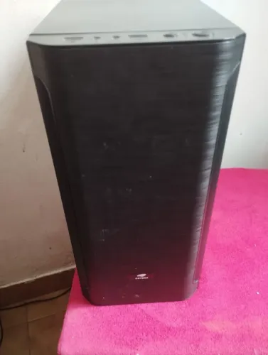 Gabinete Gamer Preto ATX - SEMI-NOVO - EM PERFEITO ESTADO / ACEITO CARTÕES
