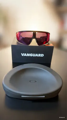 Oakley Meta Vanguard Smart Glasses Novo - OPORTUNIDADE