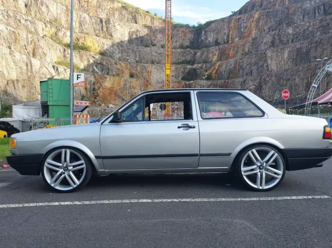 Volkswagen Voyage GL/ Special 1.6/ 1.8 (álcool) 1991