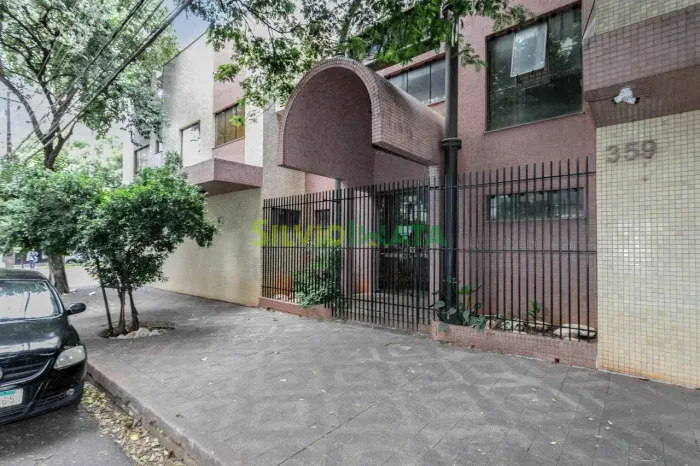 Excelente Prédio Comercial para Locação Localização Estratégica no Centro de Maringá.