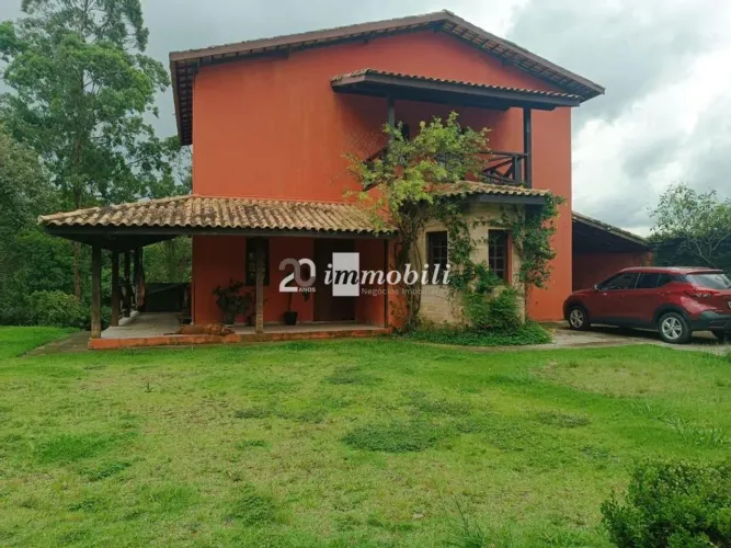 Casa à venda Parque Rizzo, com 4 quartos, sendo 3 Suítes Porteira Fechada por R$ 990.000,0