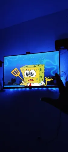 Vendo tv da roku alguns mês de uso tem nota fiscal ela ta e. Perfeita