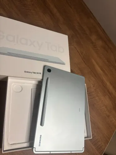 Galaxy Tab S9 FE completo