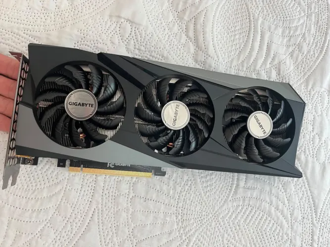 Placa de Vídeo Nvidia 3060 12GB 3fan Rev 2.0 da Gigabyte 1.650