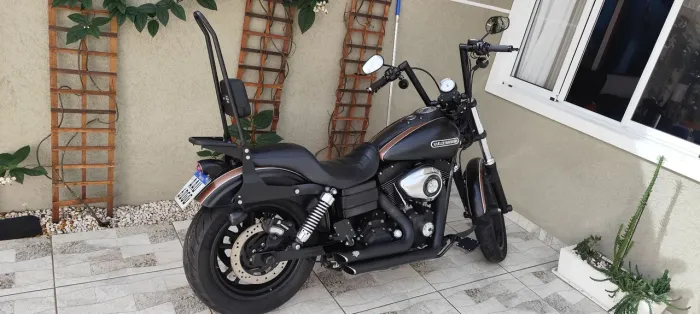 Dyna FXD baixo km